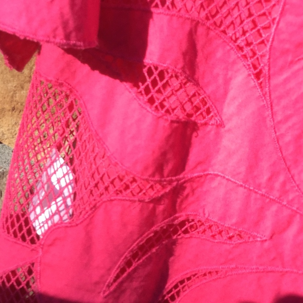Chico’s netted hot pink top vacay spa pool beach travel farmer’s market brunch - Picture 6 of 7